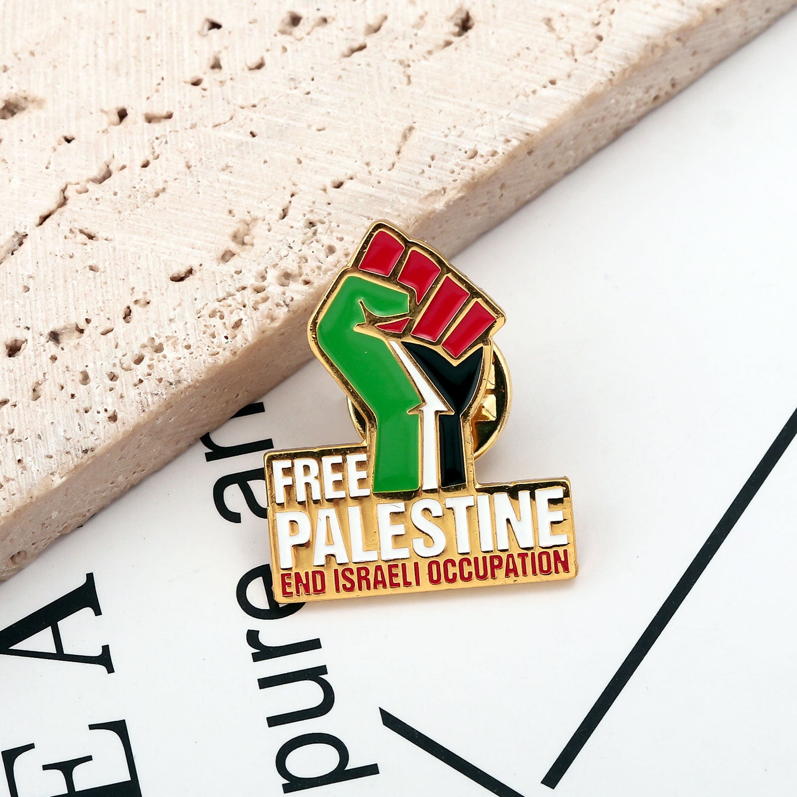 Free Palestine Pin Fist Badge