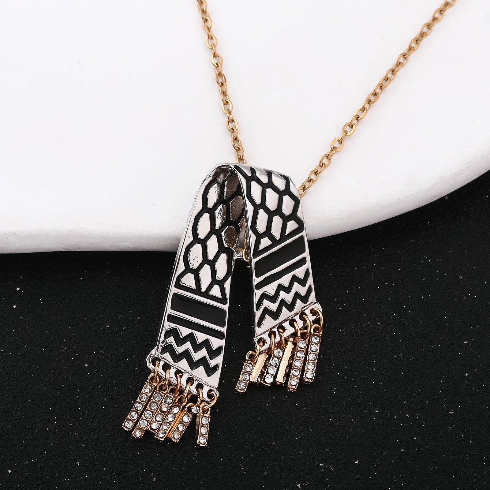 Elegant Stainless Steel Necklace with Folded Keffiyeh Scarf Pendant - Izz Cafe