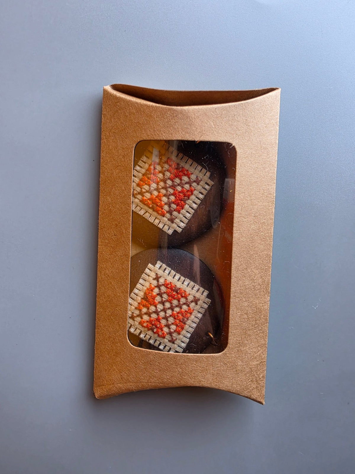 Sabaya Handmade Wooden Cross-Stitch Earrings – Palestinian Tatreez - Izz Cafe